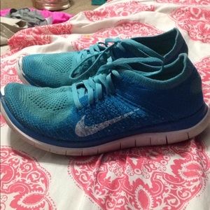 Nike blue flyknit
